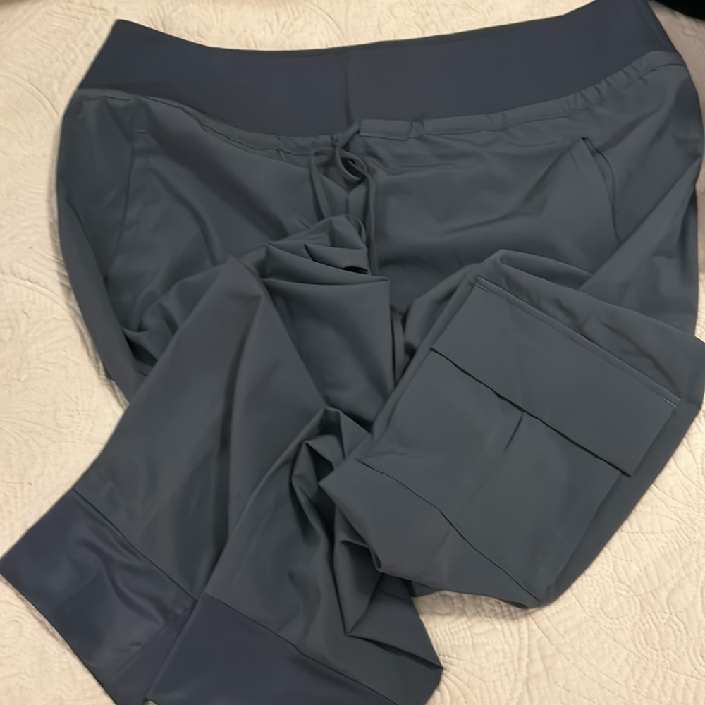 Poly/spandex drawstring joggers